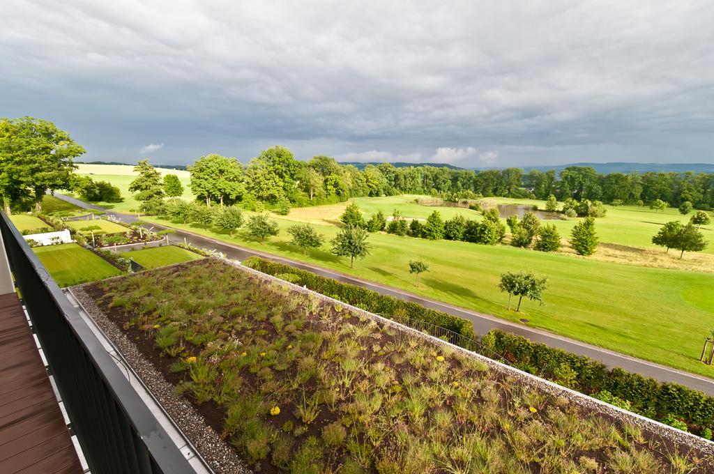 Small Luxury Hotel Wellnesshotel Golfpanorama Lipperswil Exterior foto