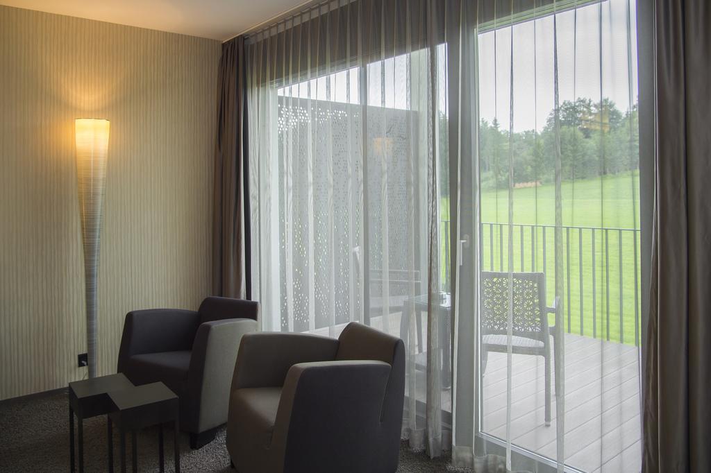 Small Luxury Hotel Wellnesshotel Golfpanorama Lipperswil Exterior foto